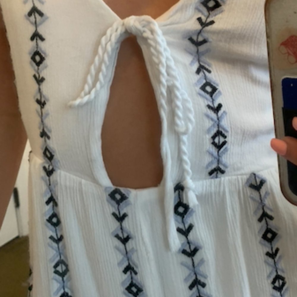 Linen Romper - Picture 4 of 4